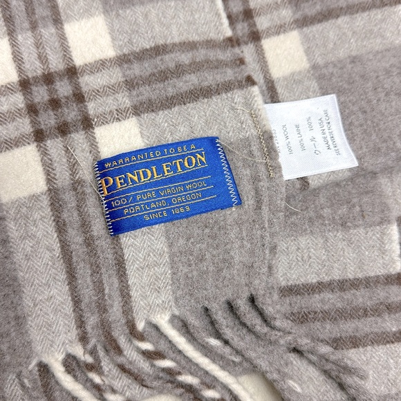 Pendleton wool throw - Picture 2 of 2